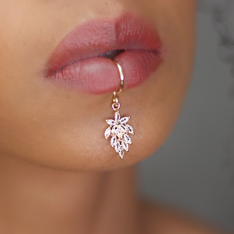 Luxo cor de ouro flor forma br - Body Jewelry And Earrings avaliação e preço